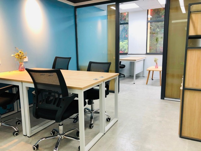 浙江广场单立柱广告牌检测