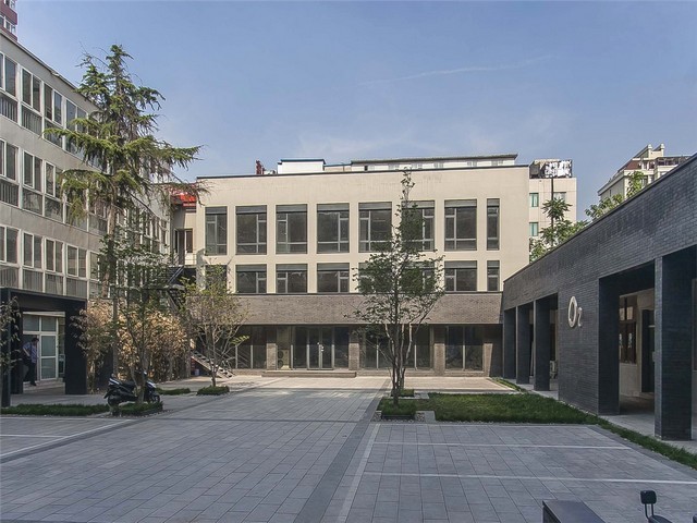 品质图书自助借还一体机